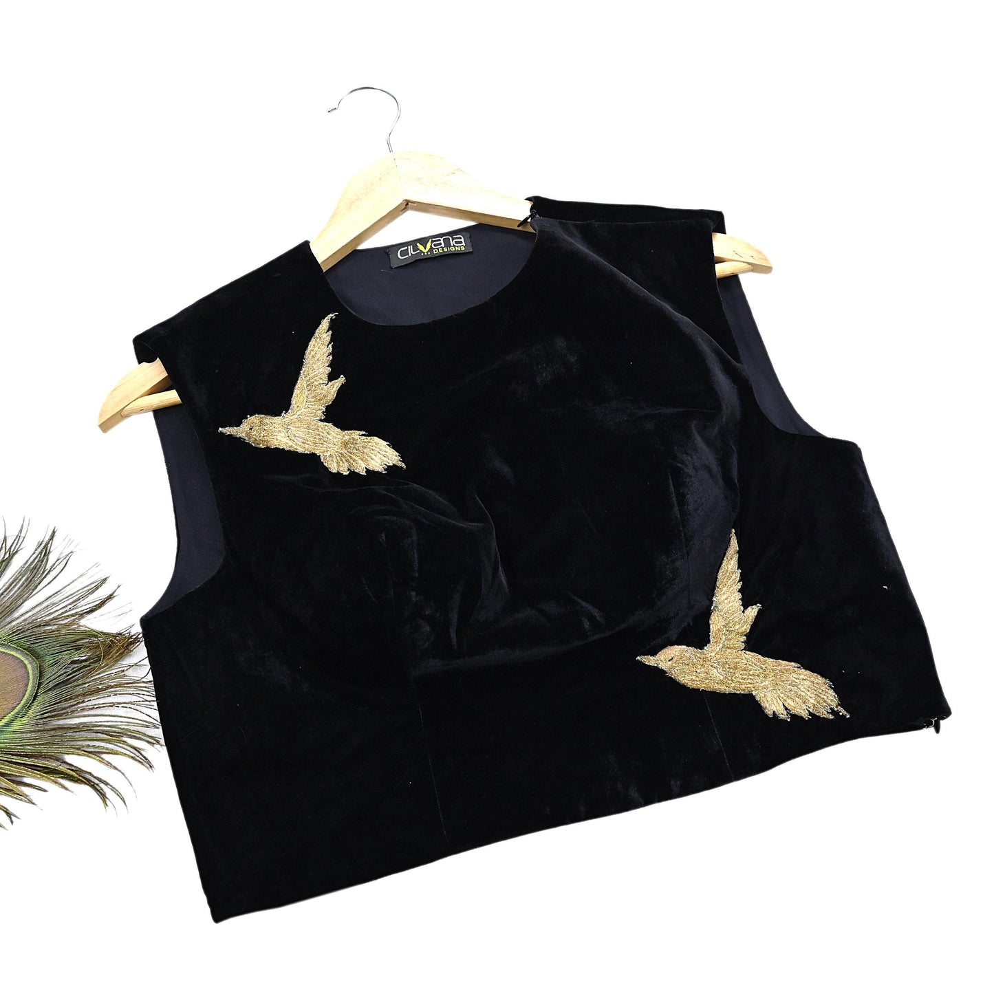 Indian Pre-owned Black Velvet Embroidered Padded Blouse/Crop/Top M Size Party wear Bollywood