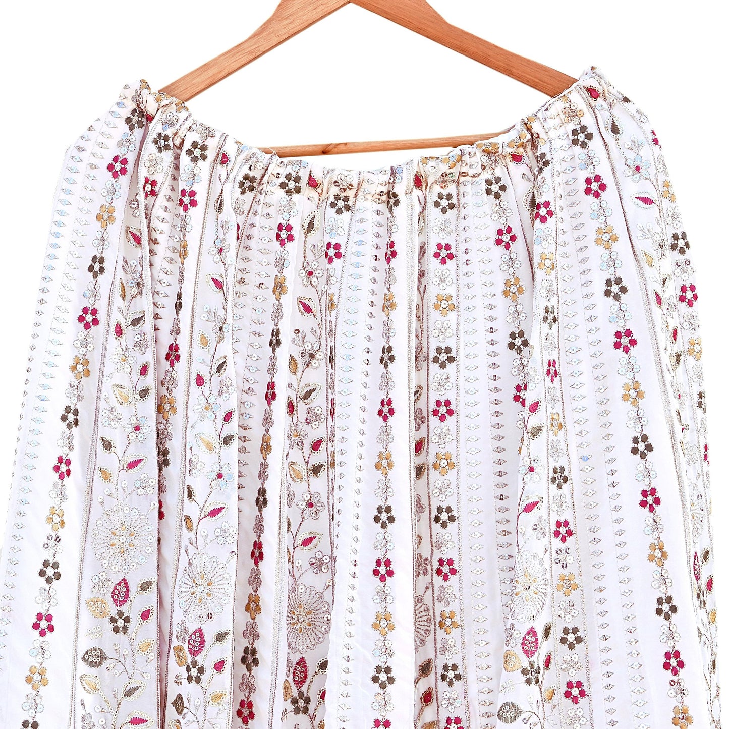 Indian Pre-owned White Pure Georgette Embroidered Lehenga/Skirt Bridal Wear Bollywood