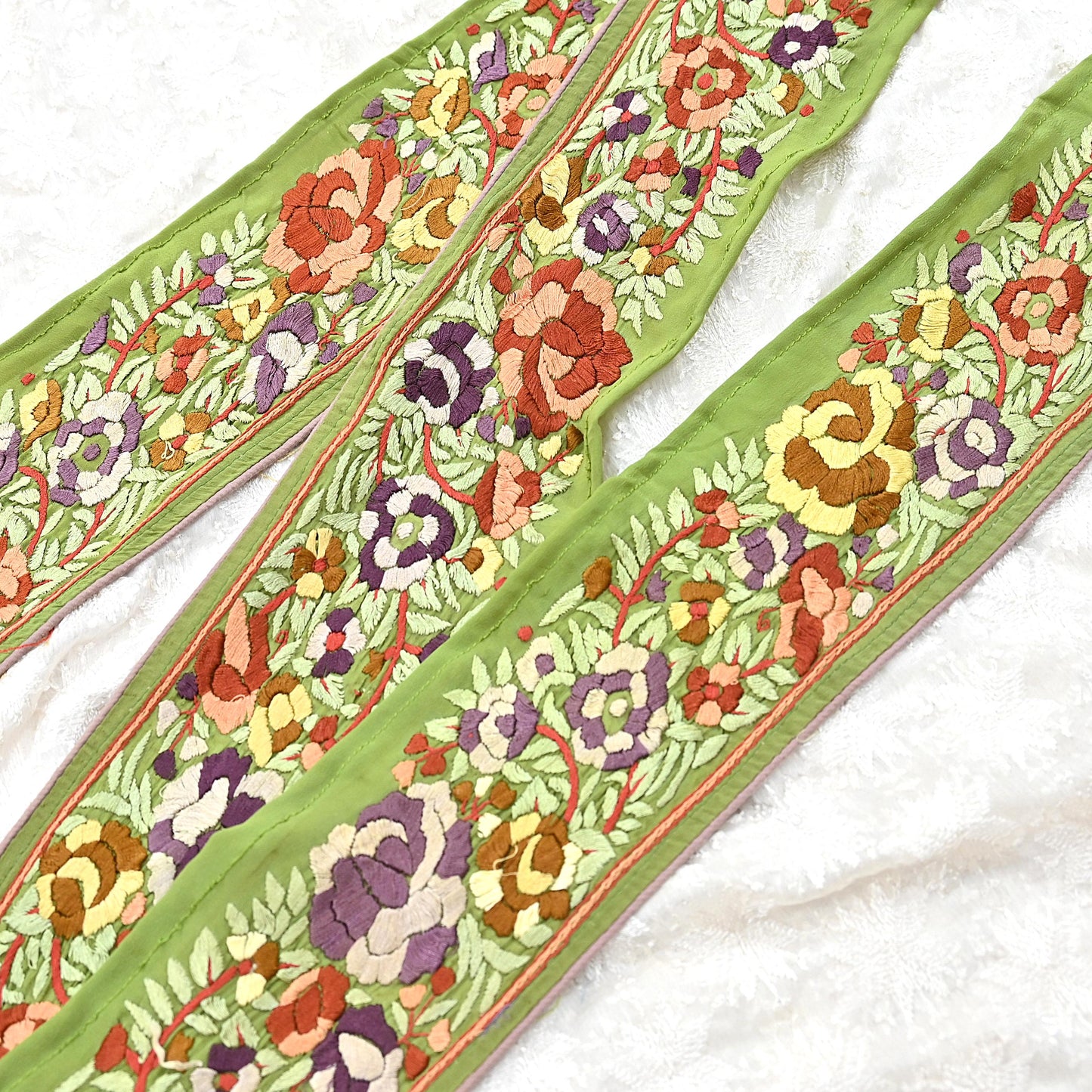 Indian Antique Vintage Real Parsi Gara Border Green Hand Embroidered Craft Trim Lace Sewing Saree Ribbon Recycled 1yard Pure Crepe Silk