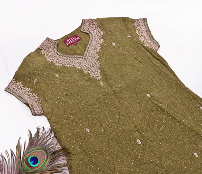 Indian Pre-Owned Green Pure Silk Hand Embroidered Ritu Kumar Designer 2 Piece Suit Set (Kurta + Dupatta)