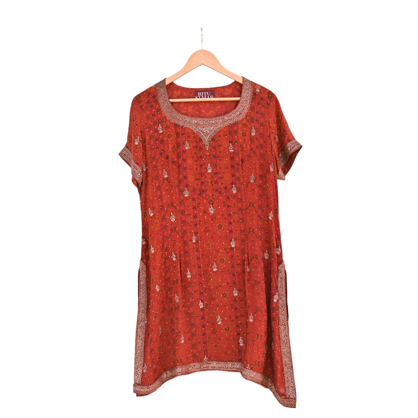 Indian Pre-Owned Rusty Red Pure Silk Hand Embroidered Ritu Kumar Designer 3 Piece Suit Set (Kurta + Dupatta + Salwar)
