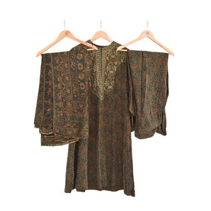 Indian Pre-Owned Green Pure Silk Hand Embroidered Printed Ritu Kumar Designer 3 Piece Suit Set (Kurta + Dupatta + Salwar)