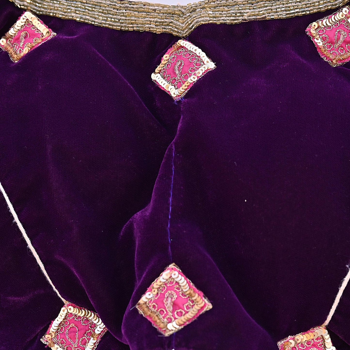 Indian Pre-owned Heavy Purple Velvet Hand Embroidered By Designer Anamika Khanna Padded Blouse/Top/Crop M Size Party wear Bollywood