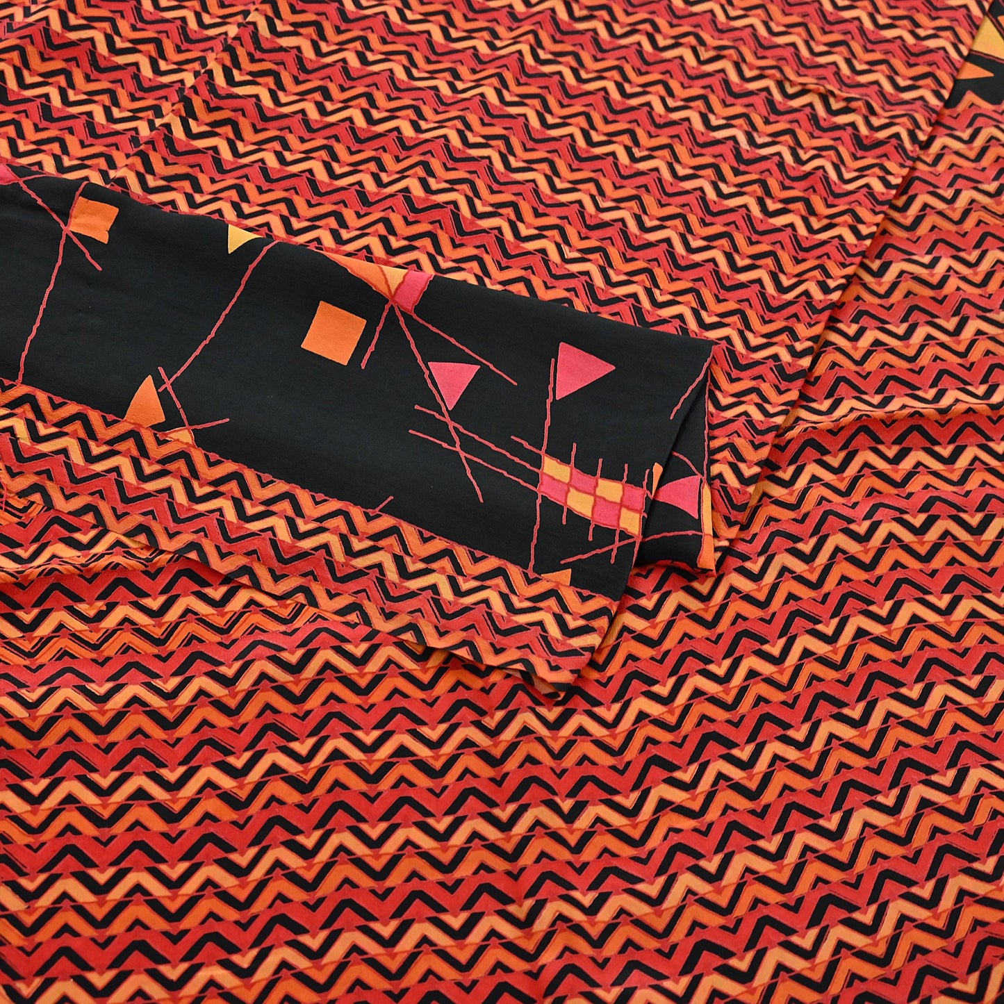 Indian Vintage Sari Black & Red Pure Crepe Silk Block Printed Sarees 5yd Sewing Floral Soft Craft Fabric Wrap Dress making Crafting Quilting