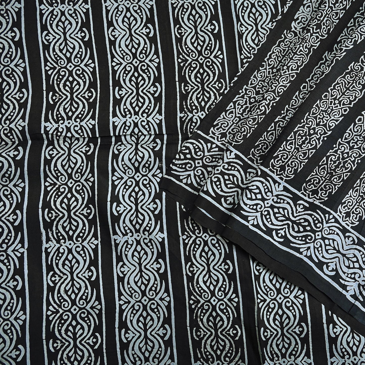 Indian Vintage Black Pure Silk Saree Printed Floral & Striped Design 5Yards Soft Craft Fabric for Dressmaking, Quilting,  Upcycling