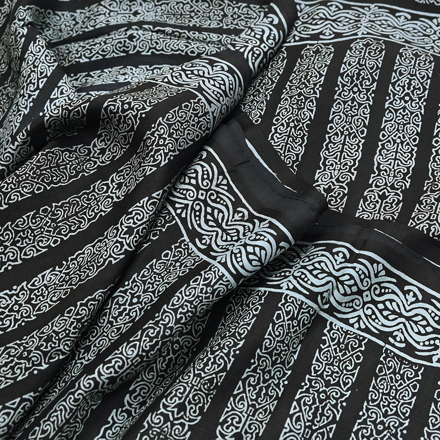 Indian Vintage Black Pure Silk Saree Printed Floral & Striped Design 5Yards Soft Craft Fabric for Dressmaking, Quilting,  Upcycling