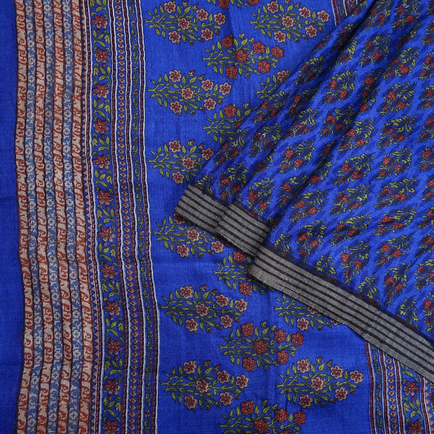 Indian Vintage Blue Sarees Pure Woolen Woven Printed  Sari Soft Warm Craft Fabric 5Yd Floral Woven Border Dress making Crafting Quilting