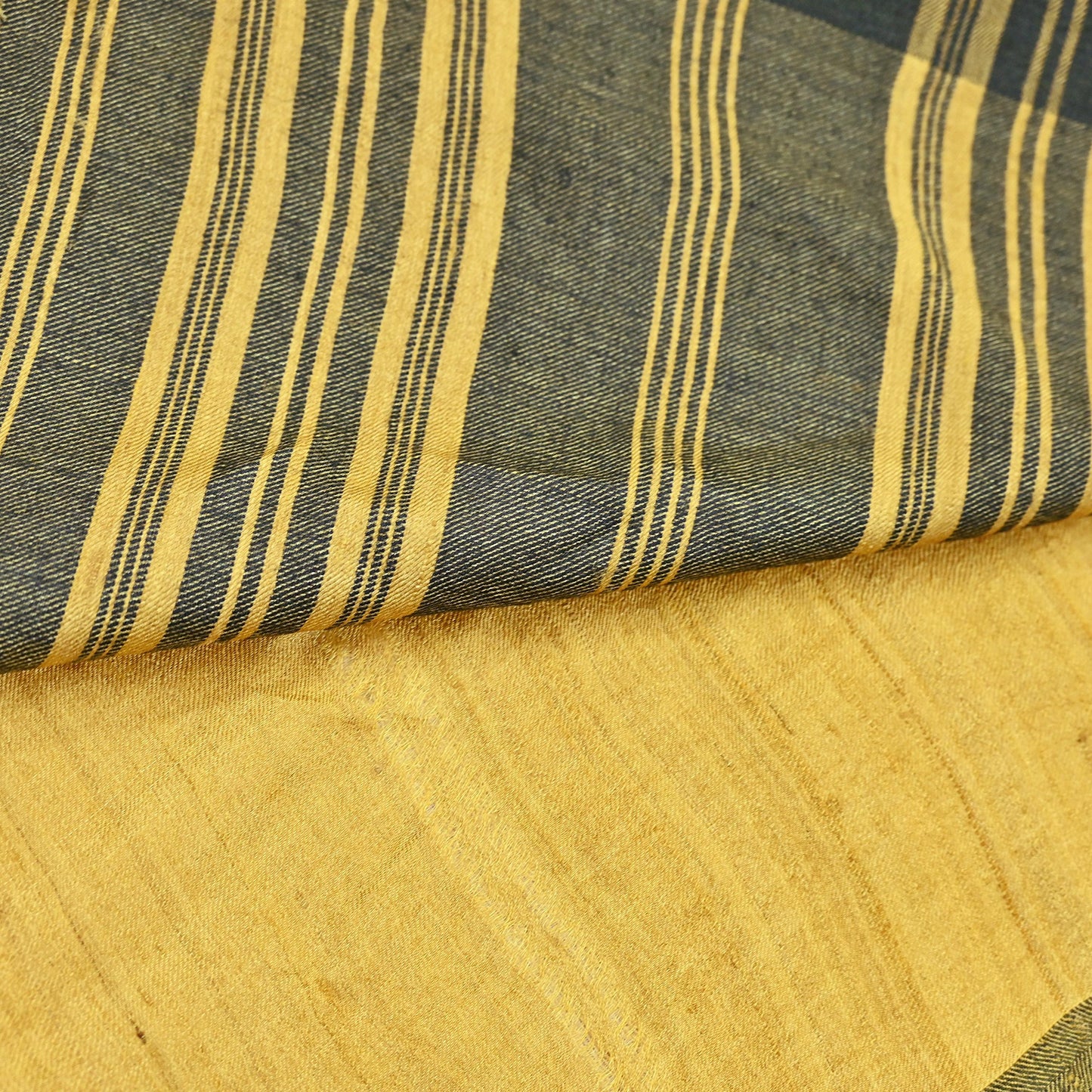 Indian Vintage Green & Yellow Saree Pure Woolen Woven Printed Sari Warm Craft Fabric 6Yd Woven Border Dress making Crafting Dress Designing