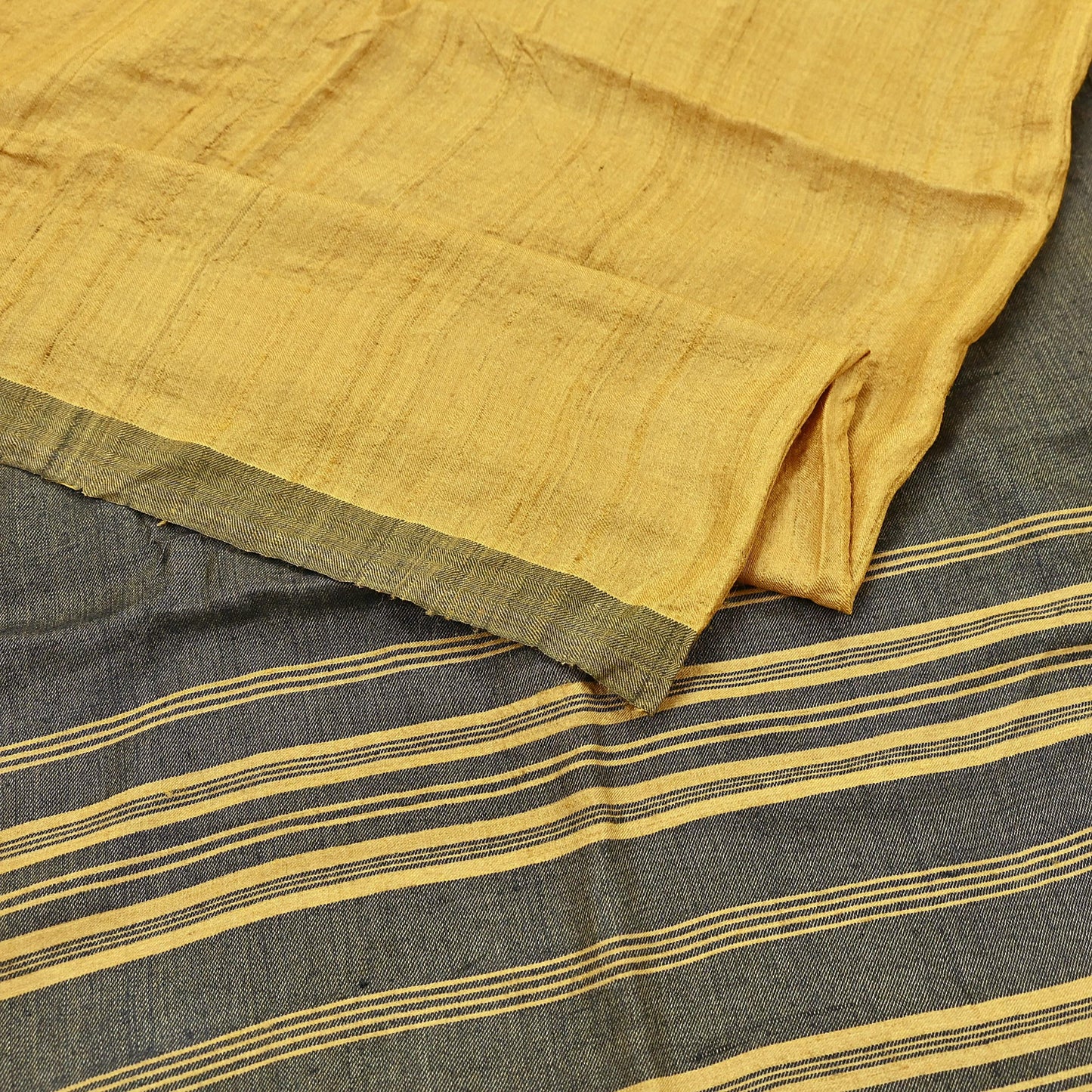 Indian Vintage Green & Yellow Saree Pure Woolen Woven Printed Sari Warm Craft Fabric 6Yd Woven Border Dress making Crafting Dress Designing