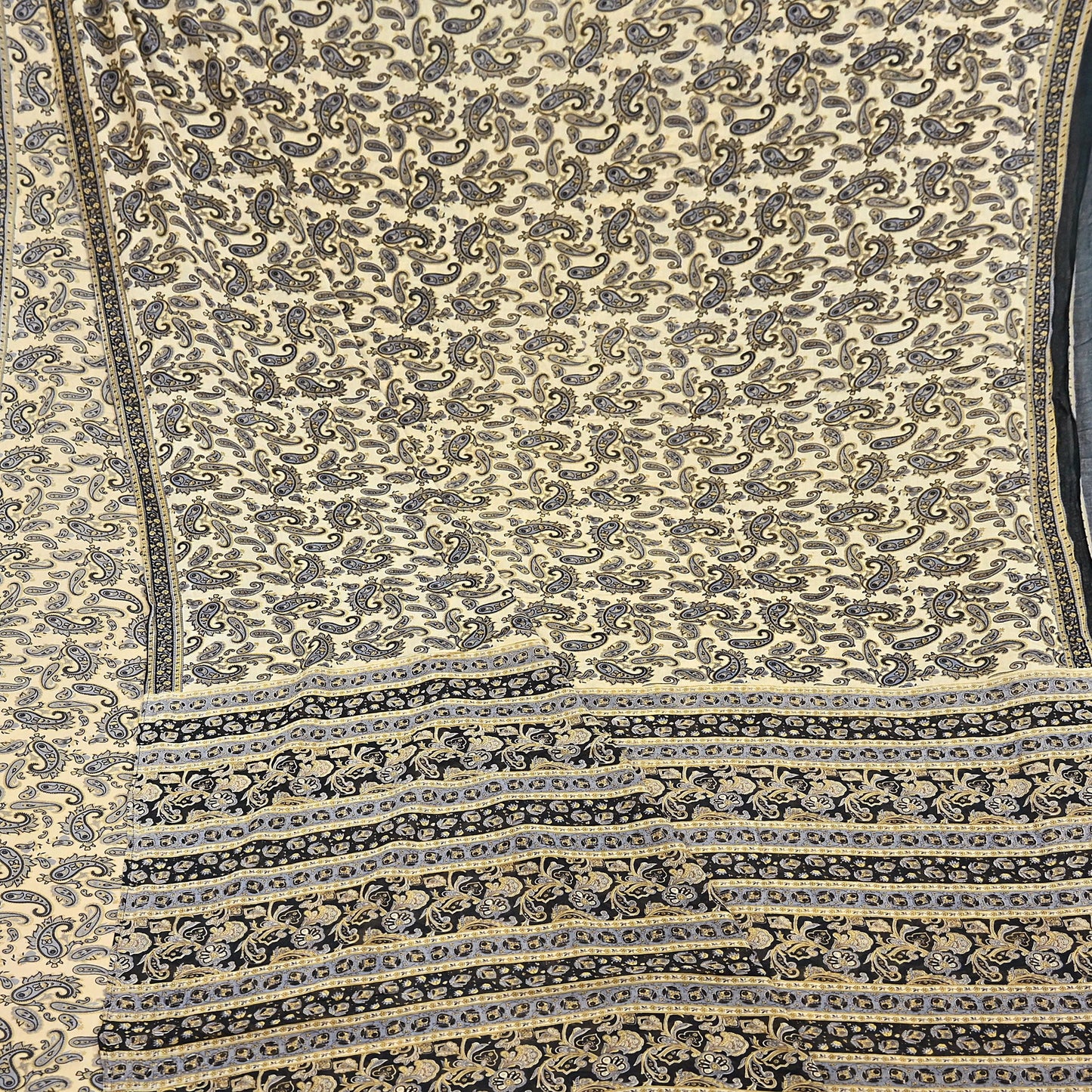 Indian Vintage Sari Beige & Black Printed 100% Pure Cotton Sarees Craft Fabric 5Yard Sewing Sarong Wrap Boho Dress making Quilting Soft