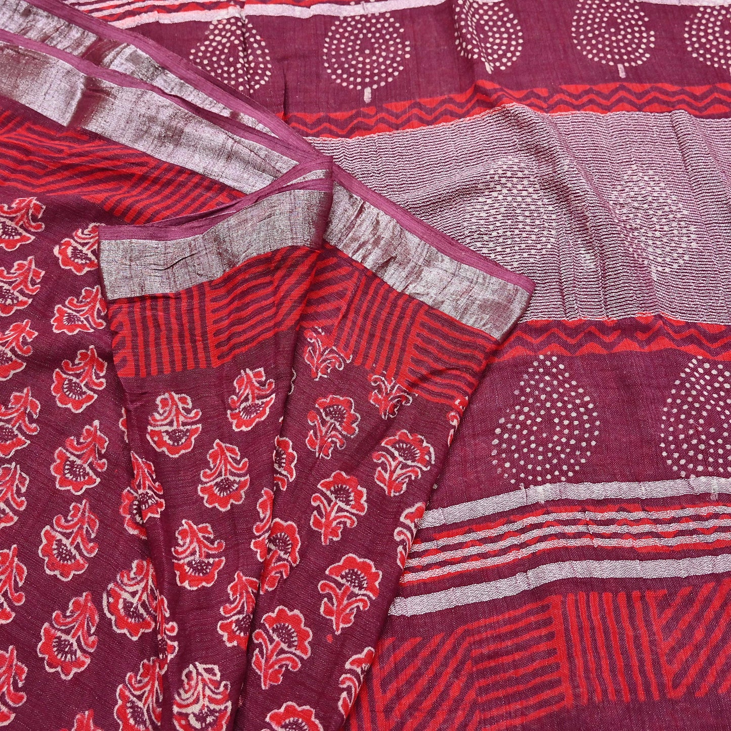 Indian Vintage Sari Maroon Printed Pure Cotton Sarees Craft Fabric 5Yd Soft Sewing Sarong Wrap Boho Floral Quilting Dress making fringes