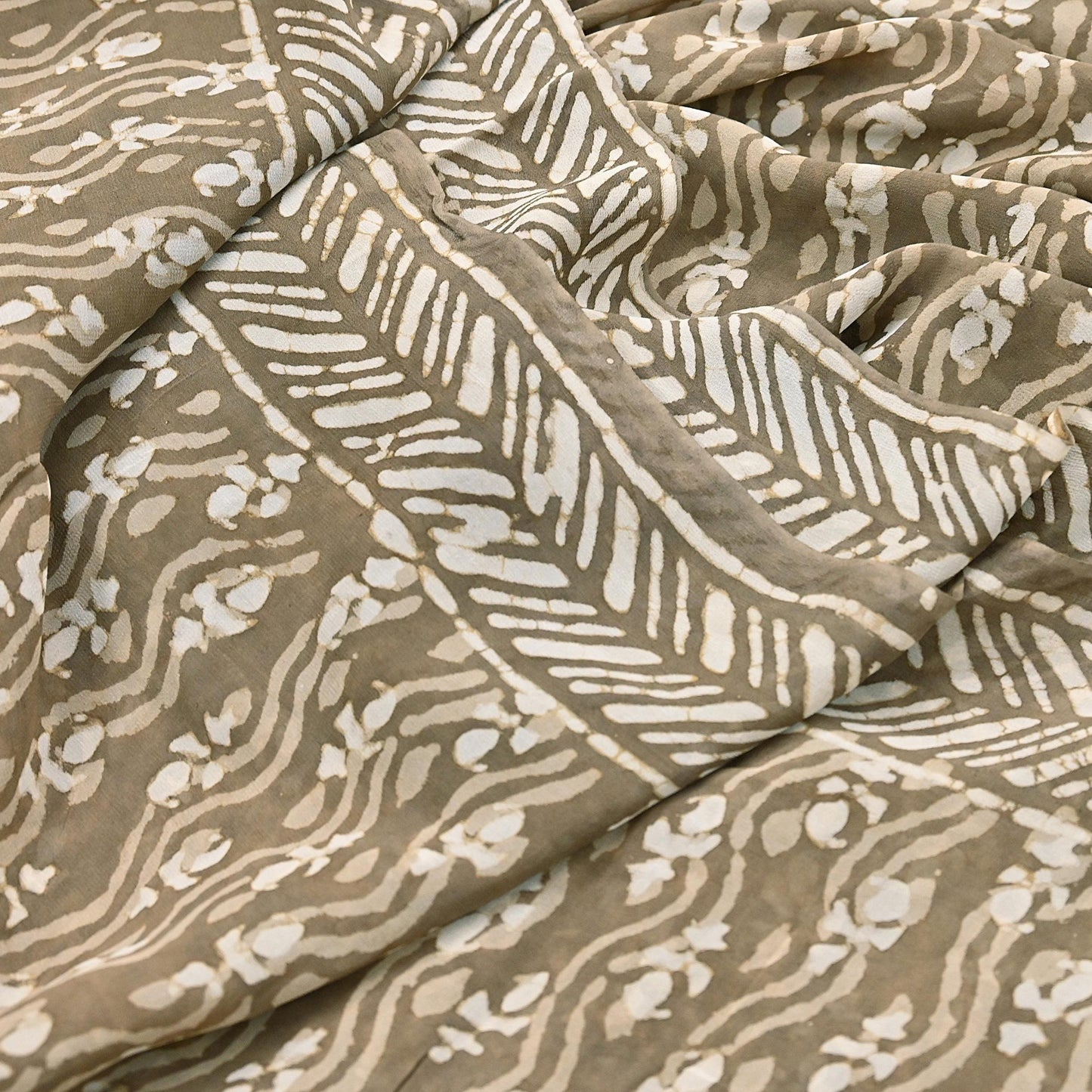 Indian Women Vintage Brown Saree Pure Georgette Silk Batik Printed Sari Sewing 5yard Soft Craft Floral Design Wrap Boho