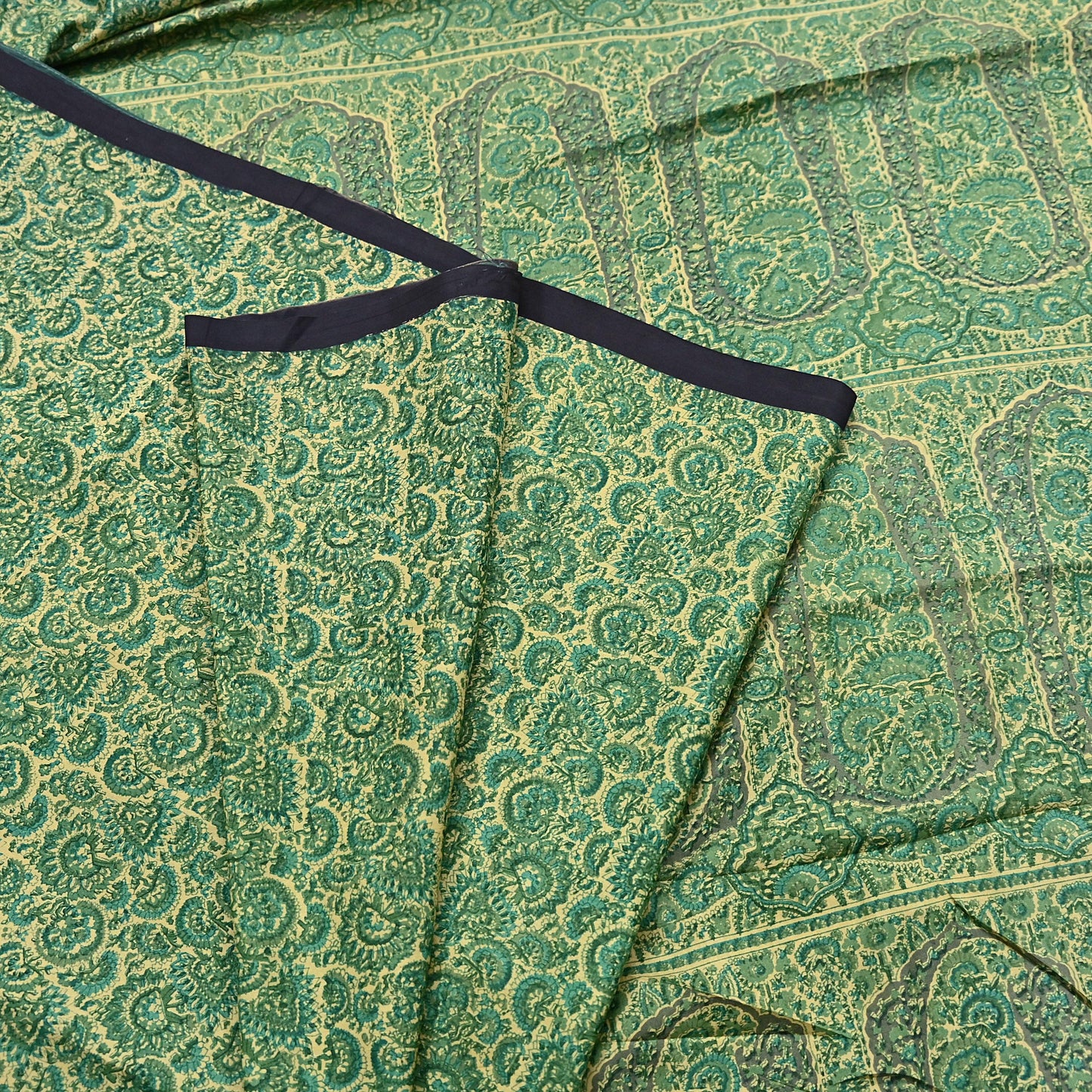 Indian Vintage Beige & Green Saree Pure Silk Printed Sari 6yd Sewing Craft Fabric Dress Making Soft Crafting Quilting Quilting Upcycle