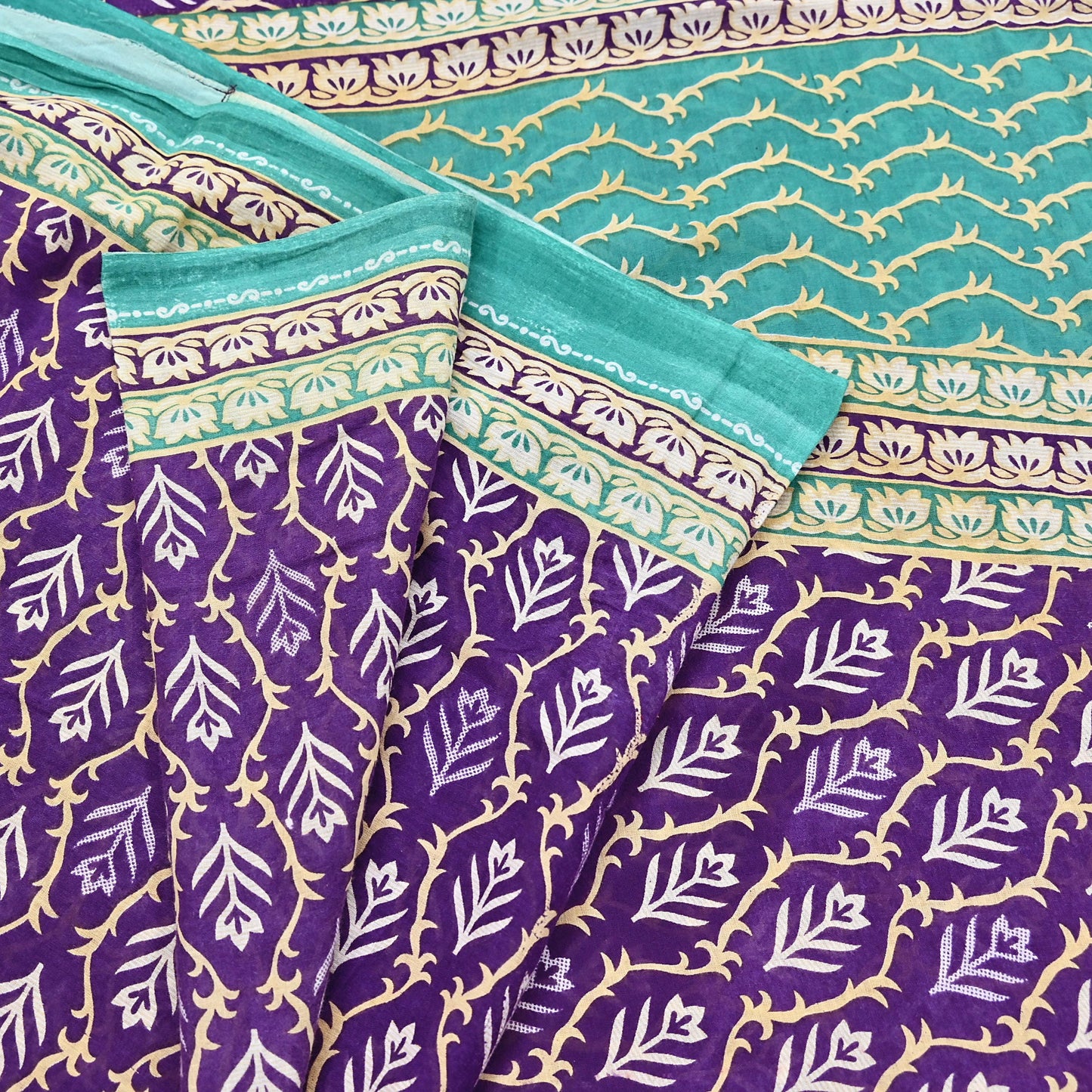 Indian Vintage Sari Purple Pure Cotton Printed Saree 5Yd Craft Fabric Sewing Sarong Wrap Boho Floral Quilting crafting dressmaking