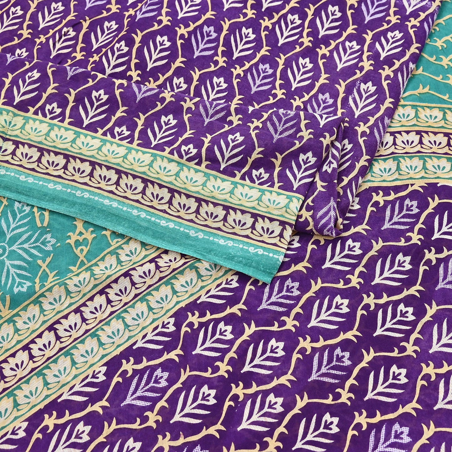 Indian Vintage Sari Purple Pure Cotton Printed Saree 5Yd Craft Fabric Sewing Sarong Wrap Boho Floral Quilting crafting dressmaking