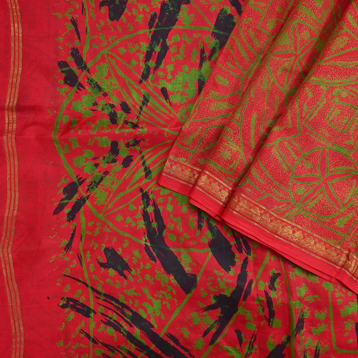 Indian Vintage Sari Red Printed Pure Silk Sarees 6yd Sewing Craft Fabric Soft Dress Making Upcycle Crafting Quilting Used Zari