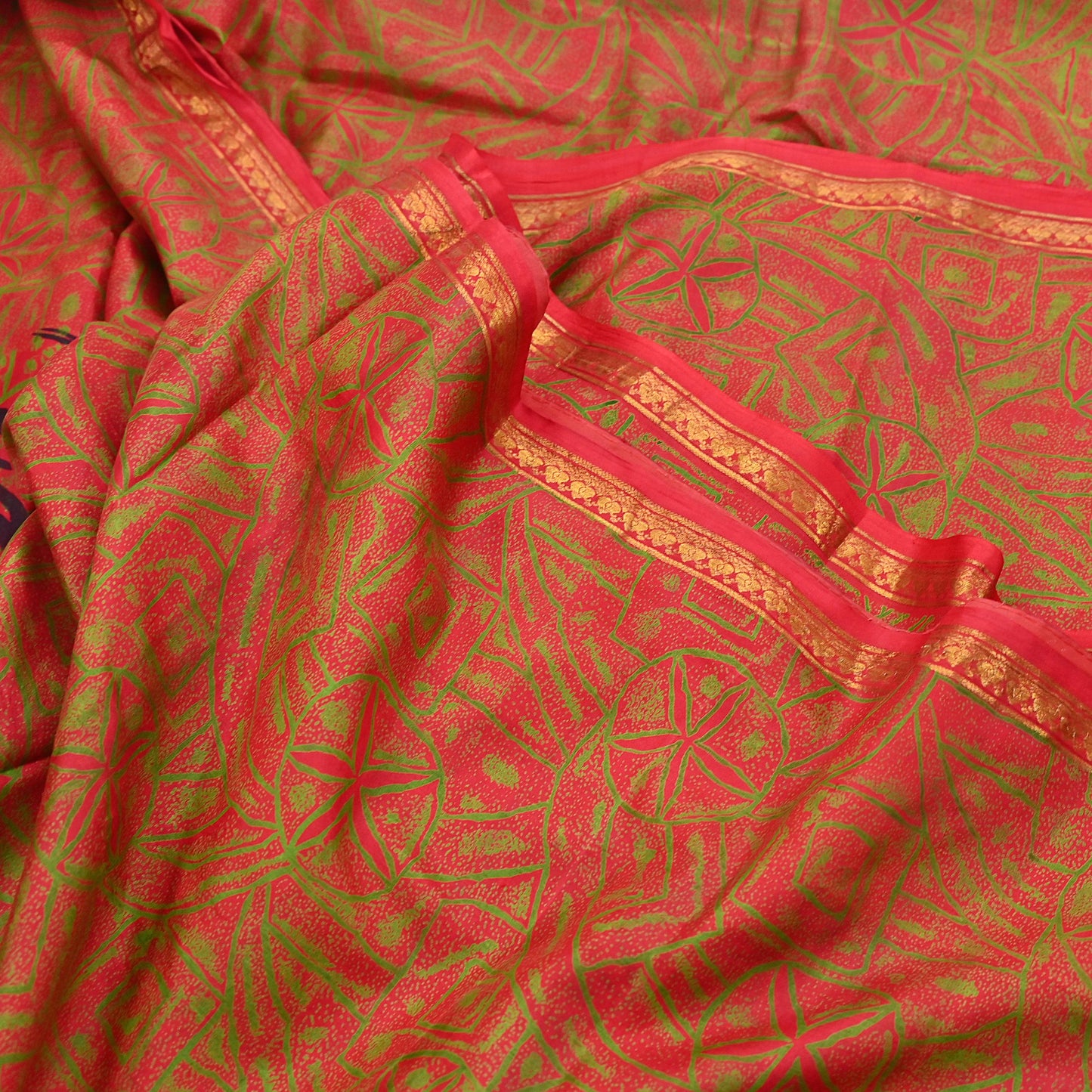 Indian Vintage Sari Red Printed Pure Silk Sarees 6yd Sewing Craft Fabric Soft Dress Making Upcycle Crafting Quilting Used Zari