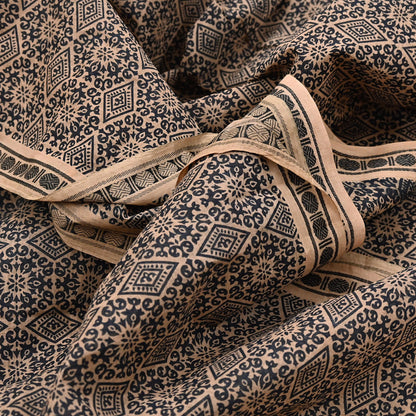 Indian Vintage Sari Beige & Black Printed Pure Cotton Sarees Fabric Floral 5Yd Sarong Wrap Boho Fabric Kimono Soft Dress making Crafting