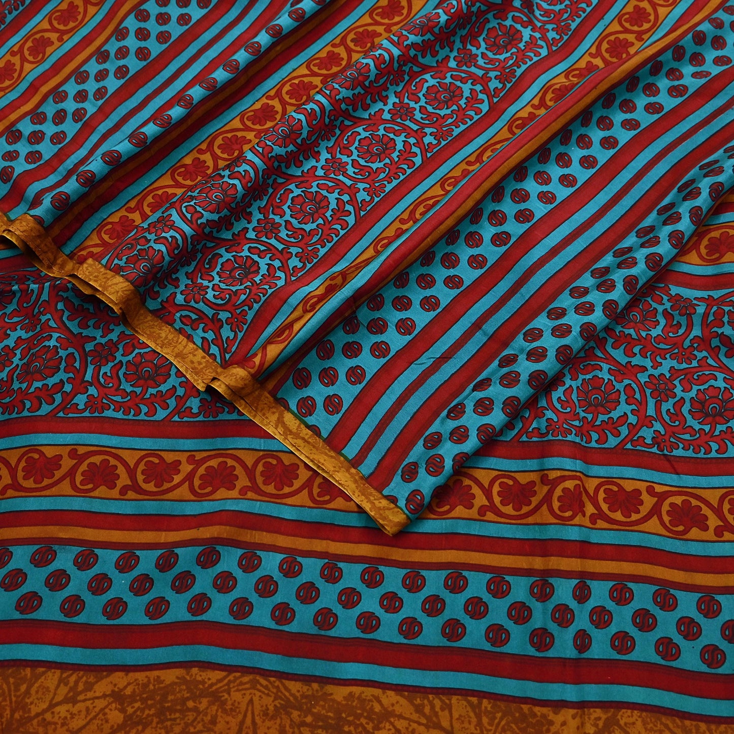 Indian Vintage Red & Green Pure Silk Printed Saree 5Yards Soft Floral Fabric for Dressmaking, Quilting, Crafting, Sewing, Dress Making