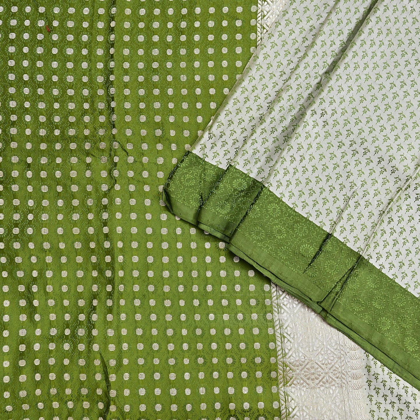 Indian Vintage Sari Green & Ivory Heavy Pure Satin Silk Woven Banarasi Tanchoi Sari Zari 5Yd Craft Fabric Dress making Ethnic Crafting