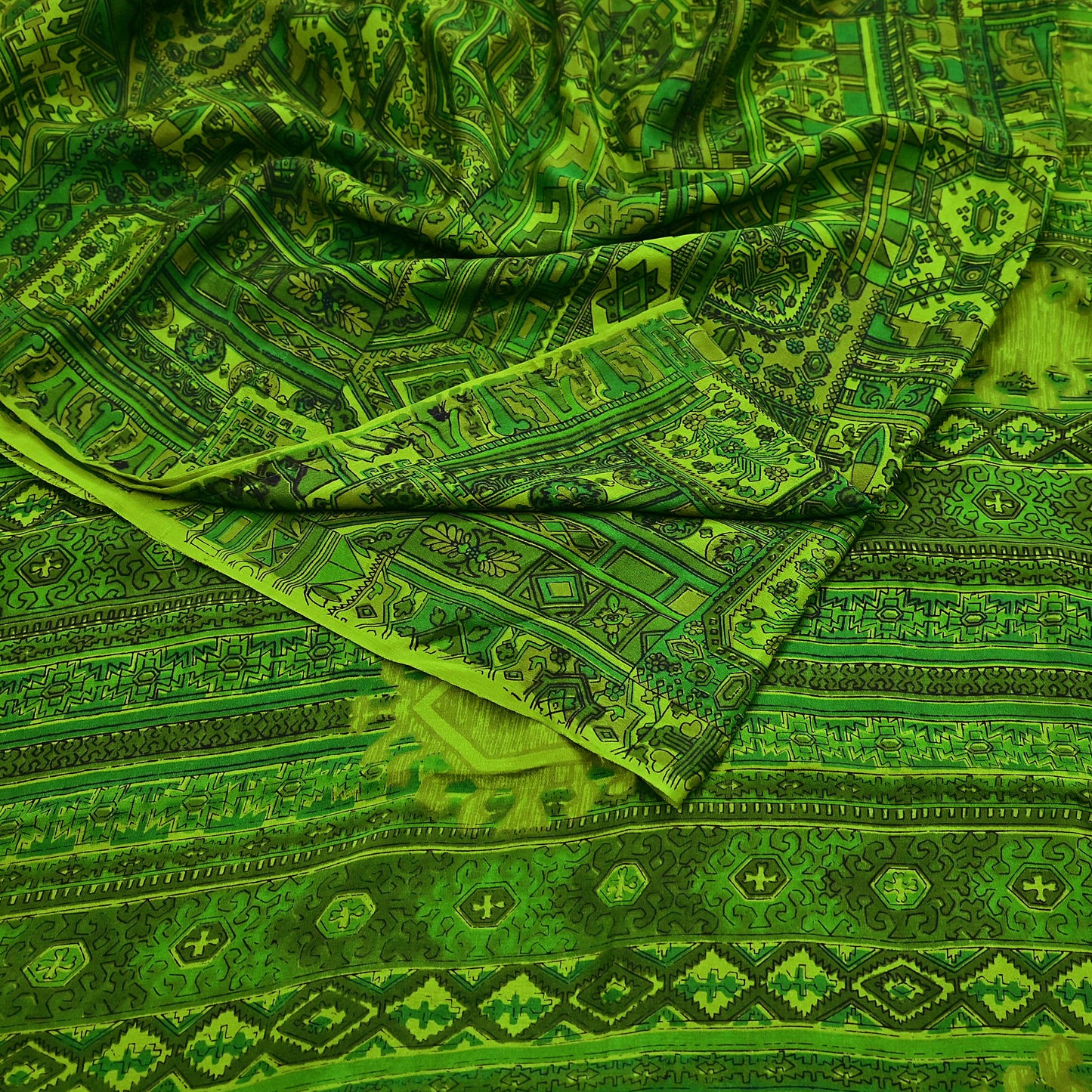 Indian Vintage Sari Green Pure Silk Printed Sarees 6yd Sewing Craft Fabric Dress Making  Soft Floral Wrap Upcycle Used Quilting Crafting