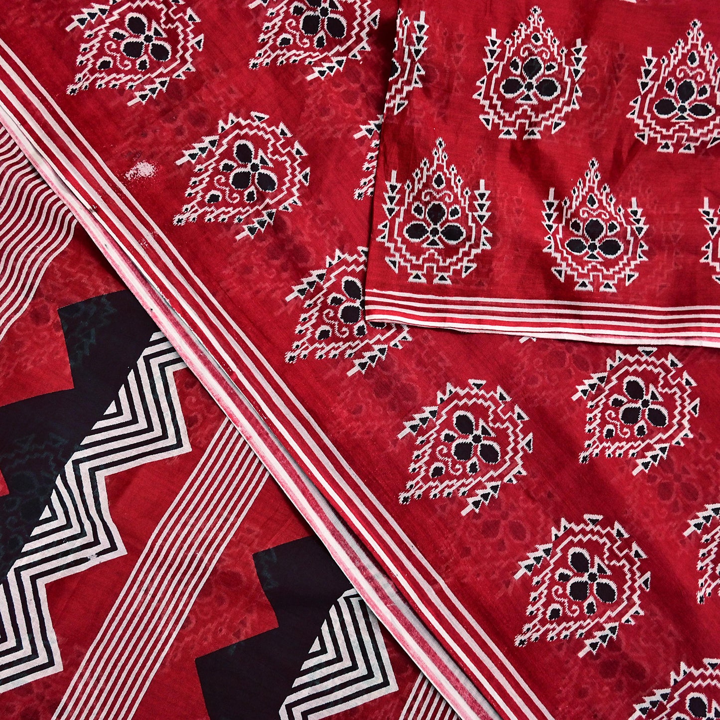 Indian Vintage Red Saree Printed 100% Pure Cotton Sari Craft Fabric 5Yd Soft Sewing Sarong Wrap Dress Making Quilting Crafting