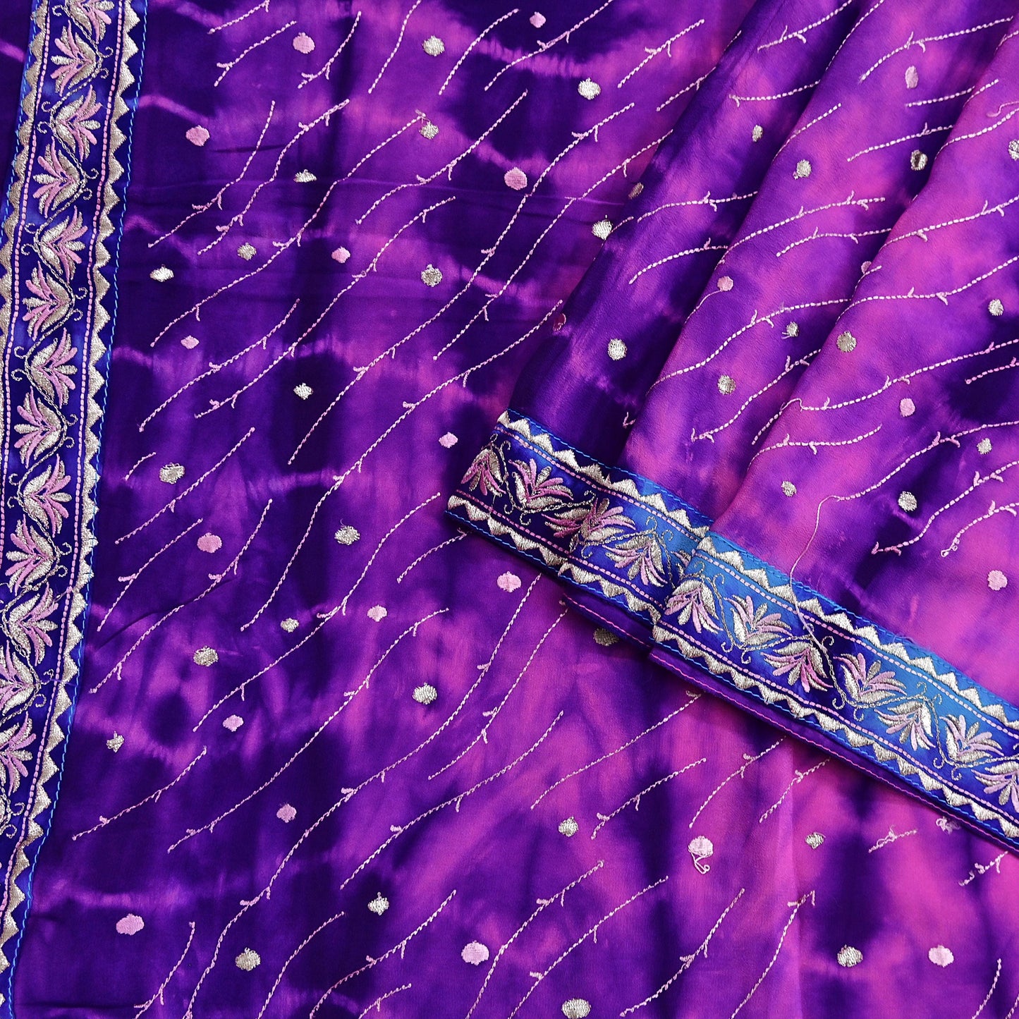 Indian Vintage Saree Purple & Peach Pure Crepe Silk Hand Embroidered Tie-Dye Sari Fabric 5yard Sewing Craft Fabric Ethnic Dressmaking