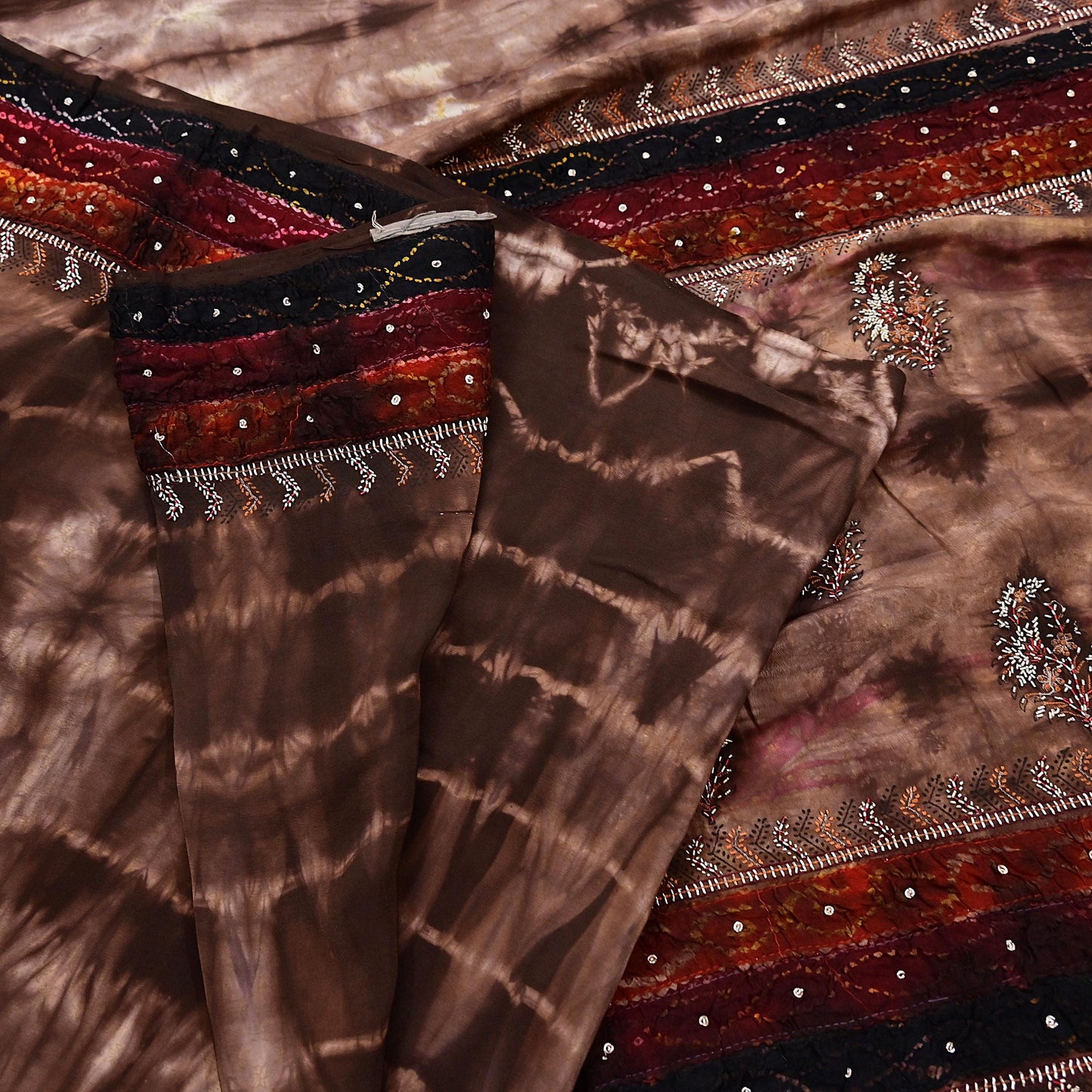Indian Vintage Saree Pure Crepe Silk Hand Embroidered Tie-Dye Sari Fabric 5yard Sewing Craft Fabric Ethnic Dressmaking Crafting Zardozi Zari