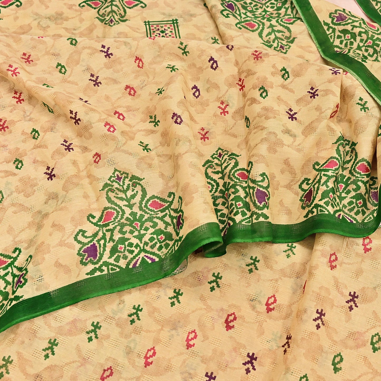 Indian Vintage Sari Beige & Green Pure Cotton Printed Sarees Craft Fabric Soft 5Yd Sarong Wrap Boho Fabric Kimono Quilting Crafting Upcycle