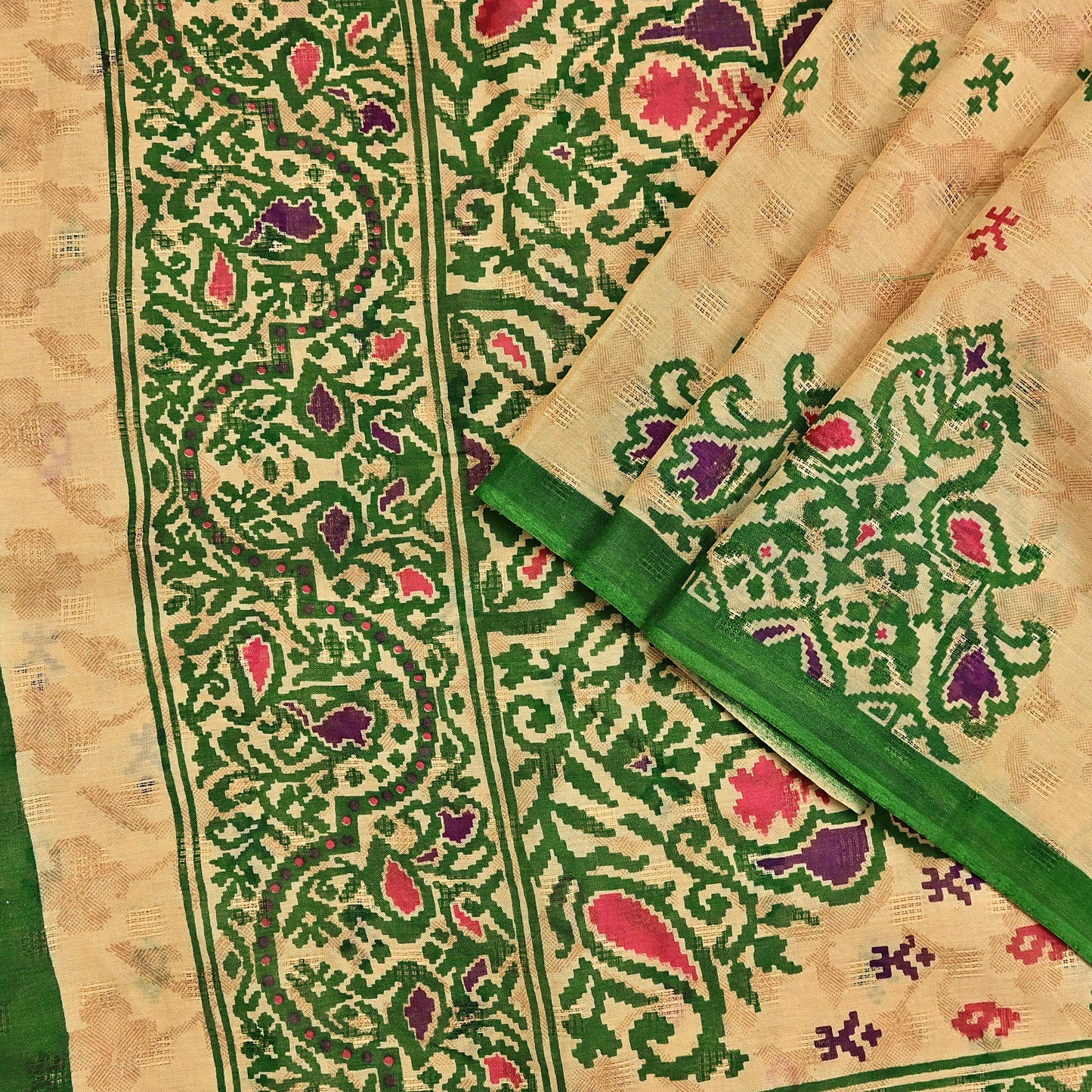Indian Vintage Sari Beige & Green Pure Cotton Printed Sarees Craft Fabric Soft 5Yd Sarong Wrap Boho Fabric Kimono Quilting Crafting Upcycle