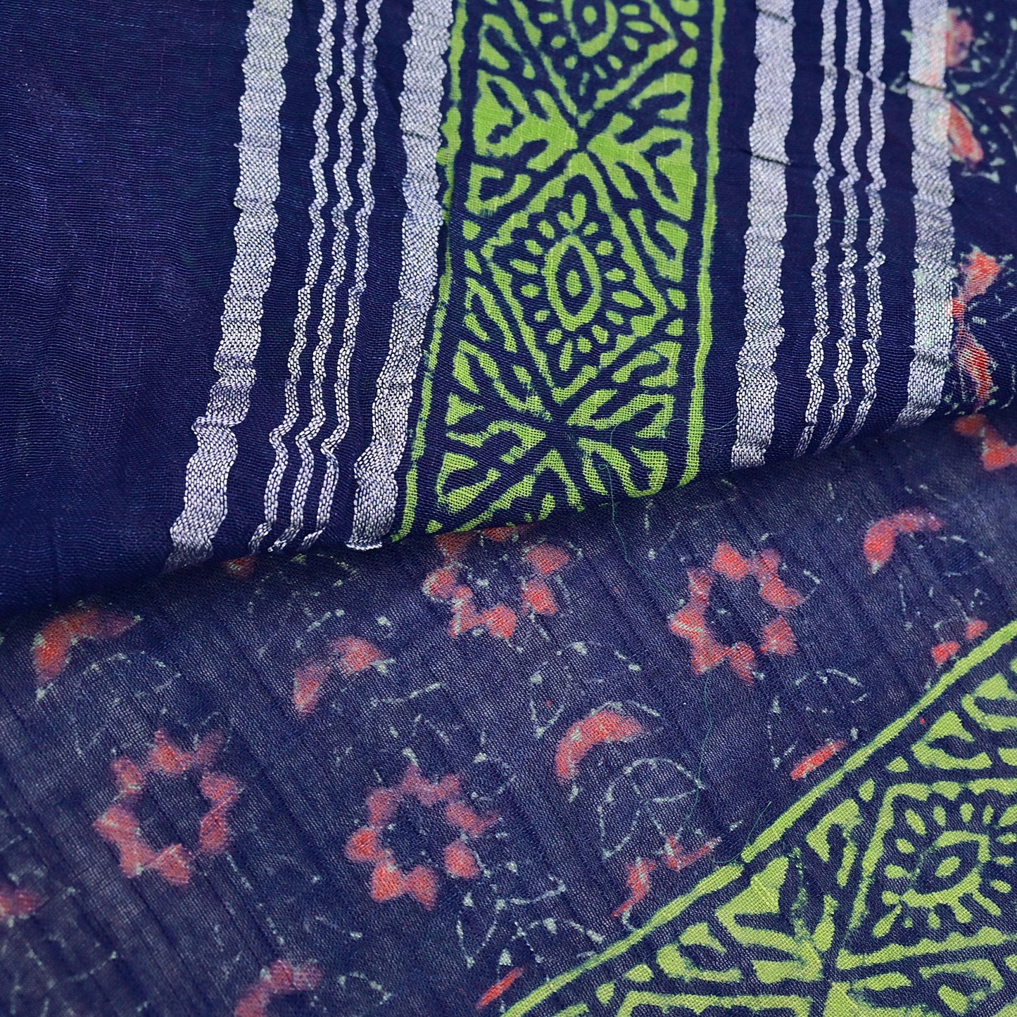 Indian Vintage Sari Blue Woven 100% Pure Cotton Sarees Craft Fabric 6Yd Floral Upcycle Quilting Crafting Dress making Upcycle Boho Wrap