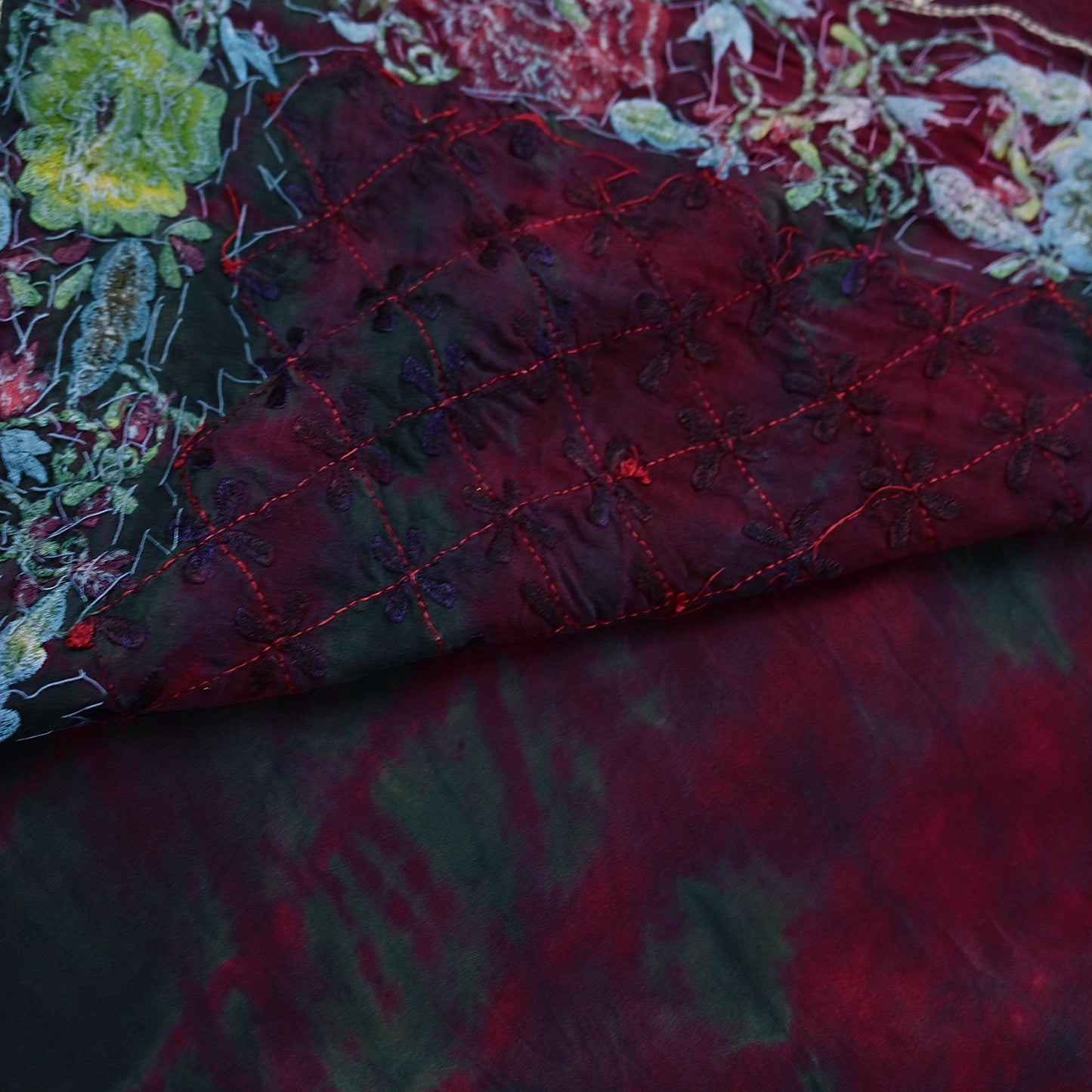 Indian Vintage Saree Maroon & Black Pure Crepe Silk Hand Embroidered Tie-Dye Sari Fabric 6yard Sewing Craft Fabric Ethnic Dressmaking
