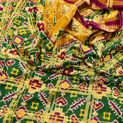 Indian Vintage Sari Saffron & Green Ikat Printed Pure Cotton Sarees Craft Fabric 5Yd Soft Sewing Sarong Wrap Boho Quilting Dress making
