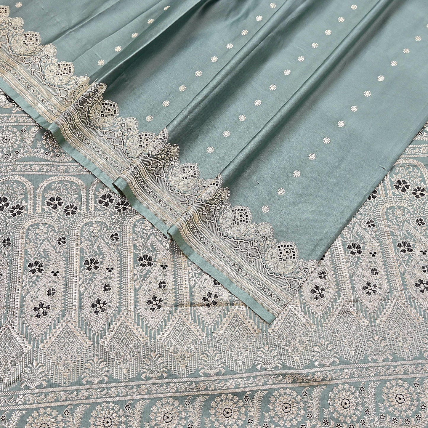 Indian Vintage Sari Gray Heavy Pure Satin Silk  Woven Banarasi Sarees Zari 5Yd Craft Fabric Dress making Crafting Ethnic Quilting Upcycle