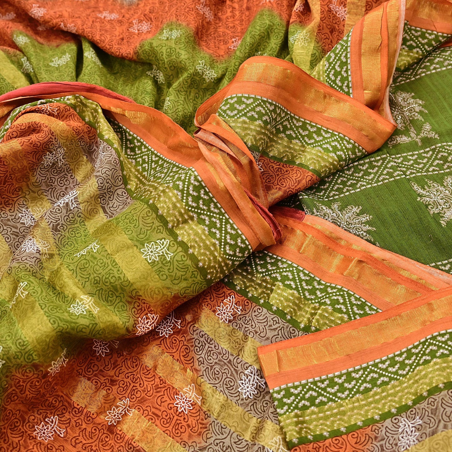 Indian Vintage Sari Rusty & Green Printed Pure Cotton Sarees Craft Fabric 5Yd Soft Sewing Sarong Wrap Boho Floral Quilting Dress making