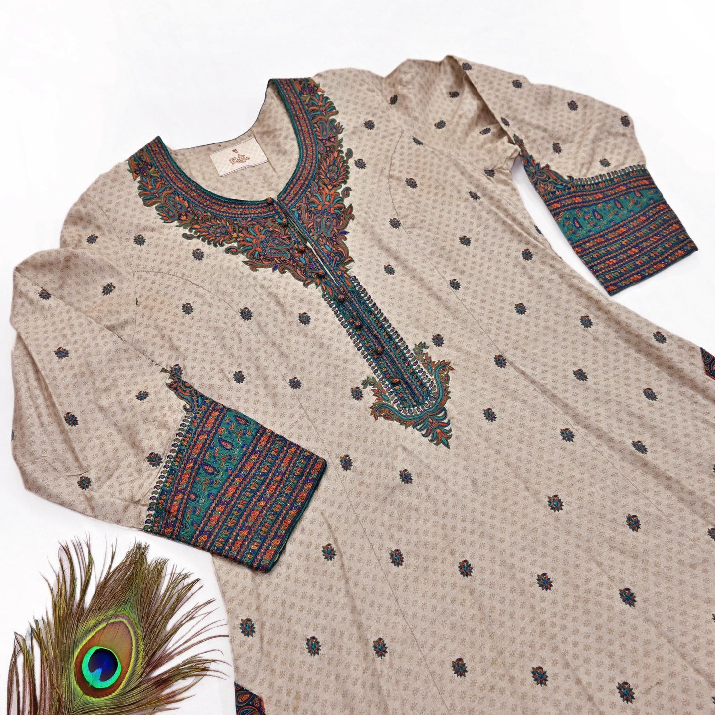Indian Pre-Owned Vintage Ritu Kumar Beige Khadi Silk Suit Set Hand Embroidered Kurta Salwar Designer Ethnic Festive Wear