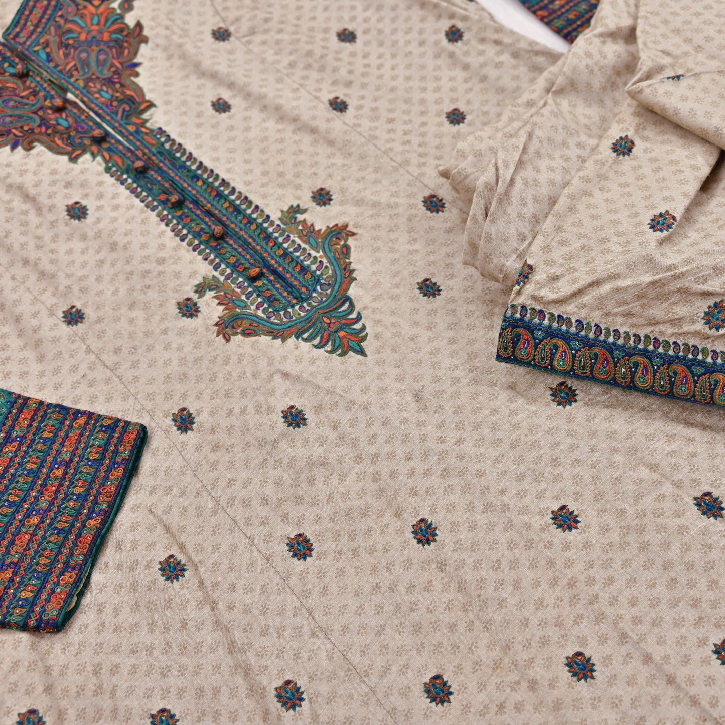 Indian Pre-Owned Vintage Ritu Kumar Beige Khadi Silk Suit Set Hand Embroidered Kurta Salwar Designer Ethnic Festive Wear