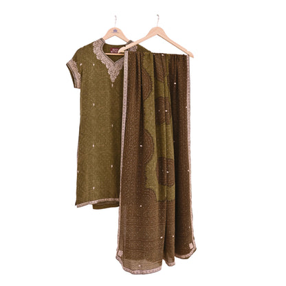 Indian Pre-Owned Green Pure Silk Hand Embroidered Ritu Kumar Designer 2 Piece Suit Set (Kurta + Dupatta)
