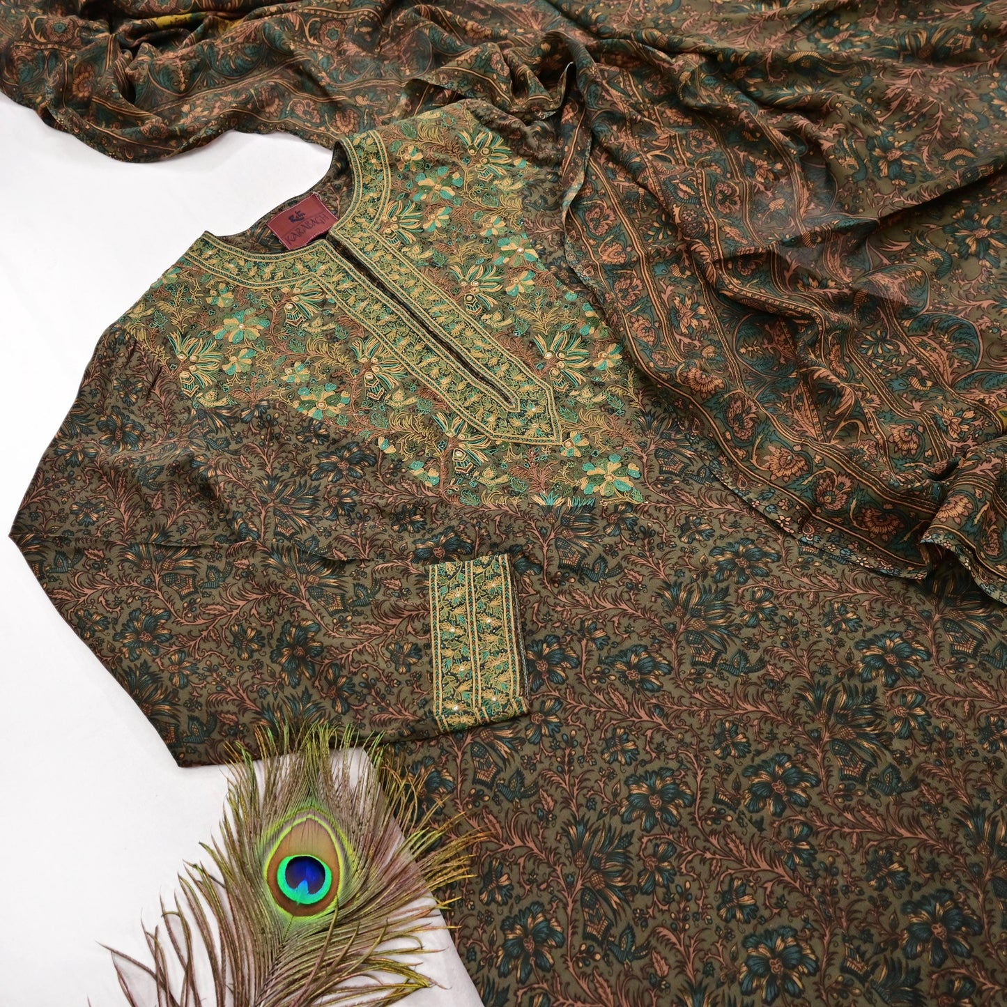 Indian Pre-Owned Green Pure Silk Hand Embroidered Printed Ritu Kumar Designer 3 Piece Suit Set (Kurta + Dupatta + Salwar)