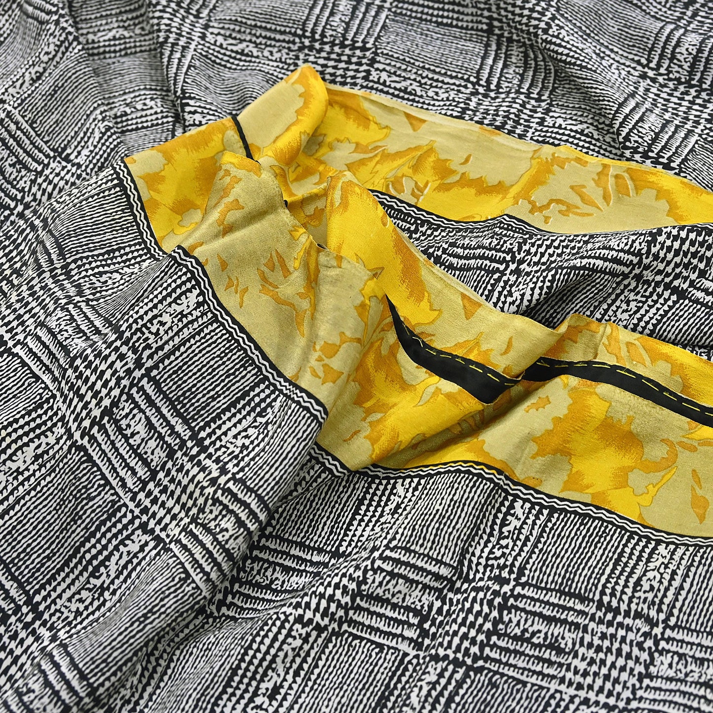 Indian Vintage Gray & Black Saree Pure Crepe Silk Printed Sari Craft Fabric 5yd Sewing Soft Wrap Dress making Crafting Quilting