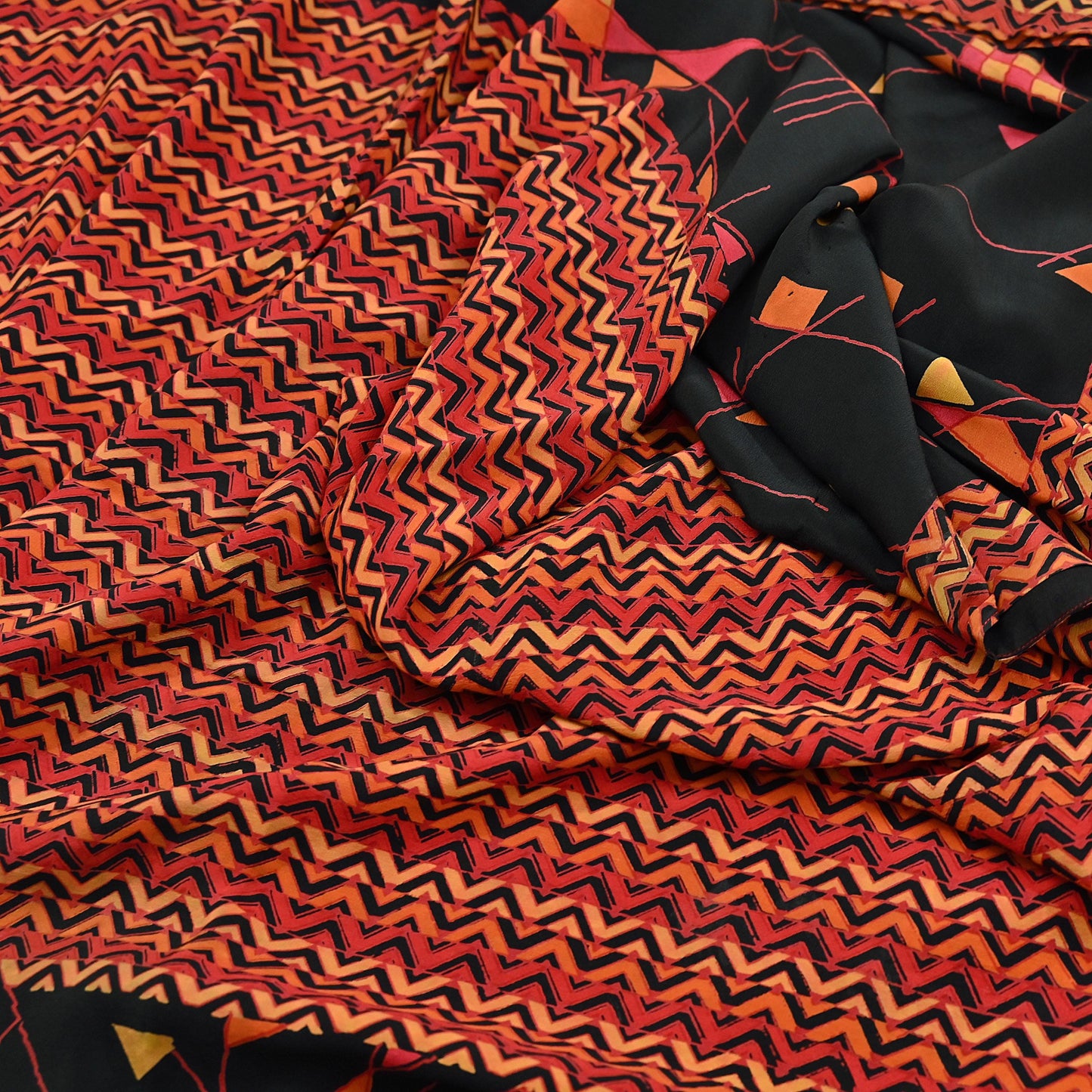 Indian Vintage Sari Black & Red Pure Crepe Silk Block Printed Sarees 5yd Sewing Floral Soft Craft Fabric Wrap Dress making Crafting Quilting