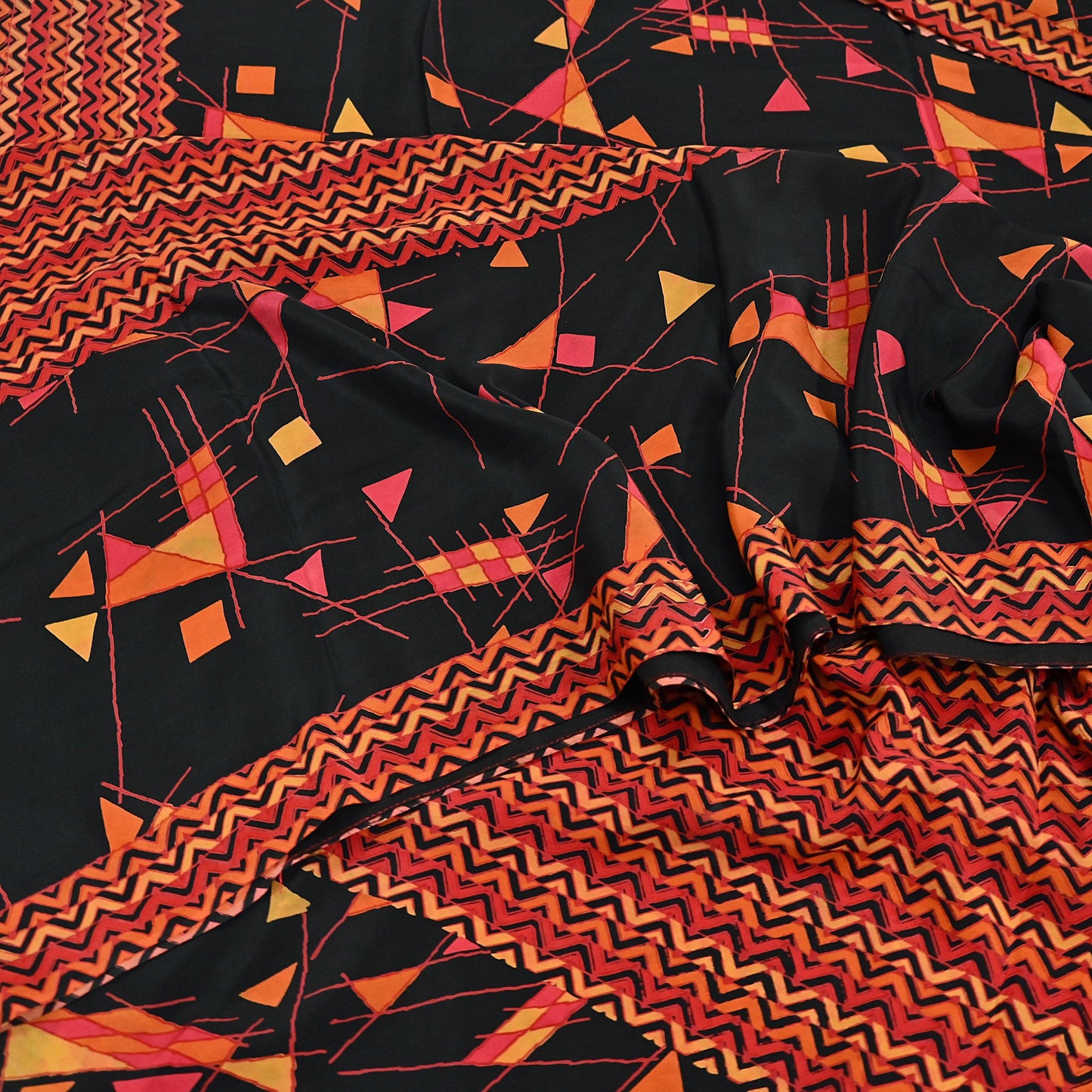 Indian Vintage Sari Black & Red Pure Crepe Silk Block Printed Sarees 5yd Sewing Floral Soft Craft Fabric Wrap Dress making Crafting Quilting