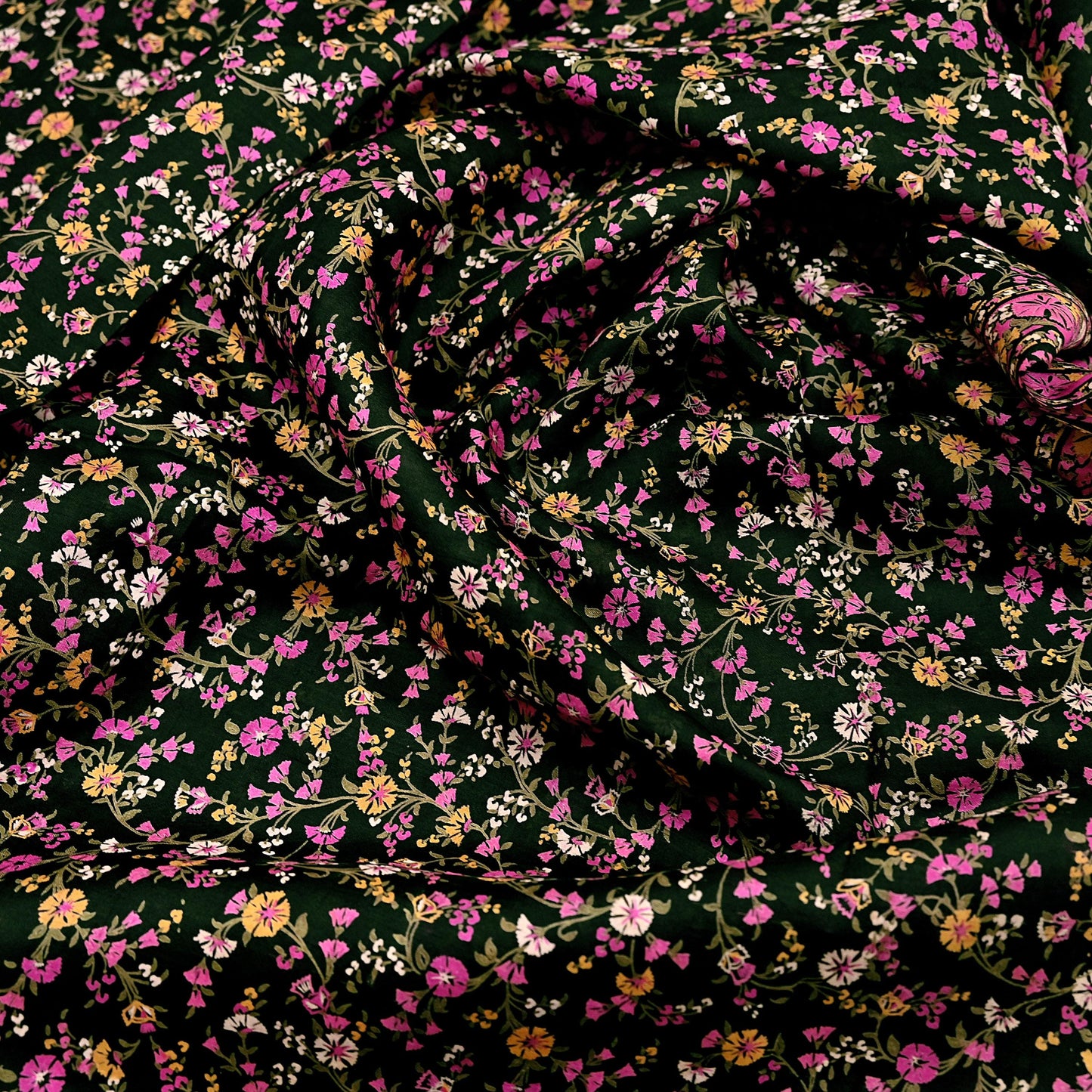 Indian Vintage Red & Black Pure Silk Printed Saree 5 Yards Soft Floral Fabric for Dressmaking, Quilting, Crafting, Sewing, Dress Making