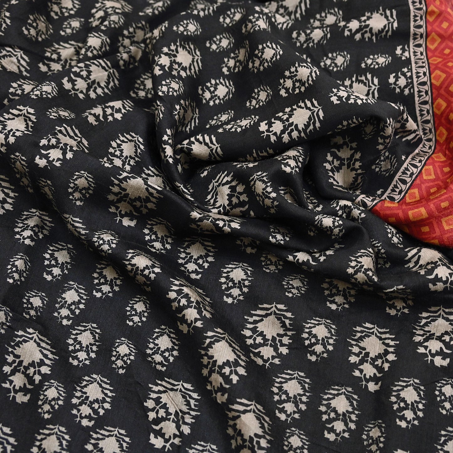 Indian Vintage Black Saree Pure Khadi Silk Handloom Printed Sari Fabric 6yd Ethnic Wear Sari Floral Designs Dress making Crafting