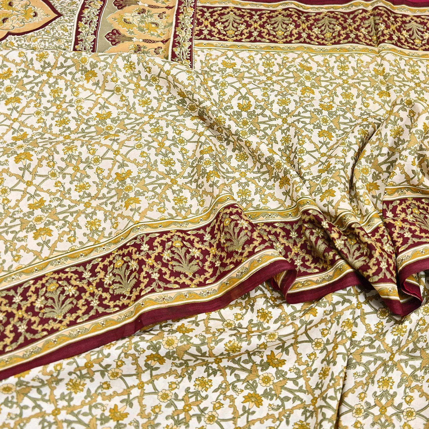 Indian Vintage white Pure Silk Saree Printed Floral Silk Fabric 6Yard Soft Sewing Material for Dressmaking, Quilting Crafts