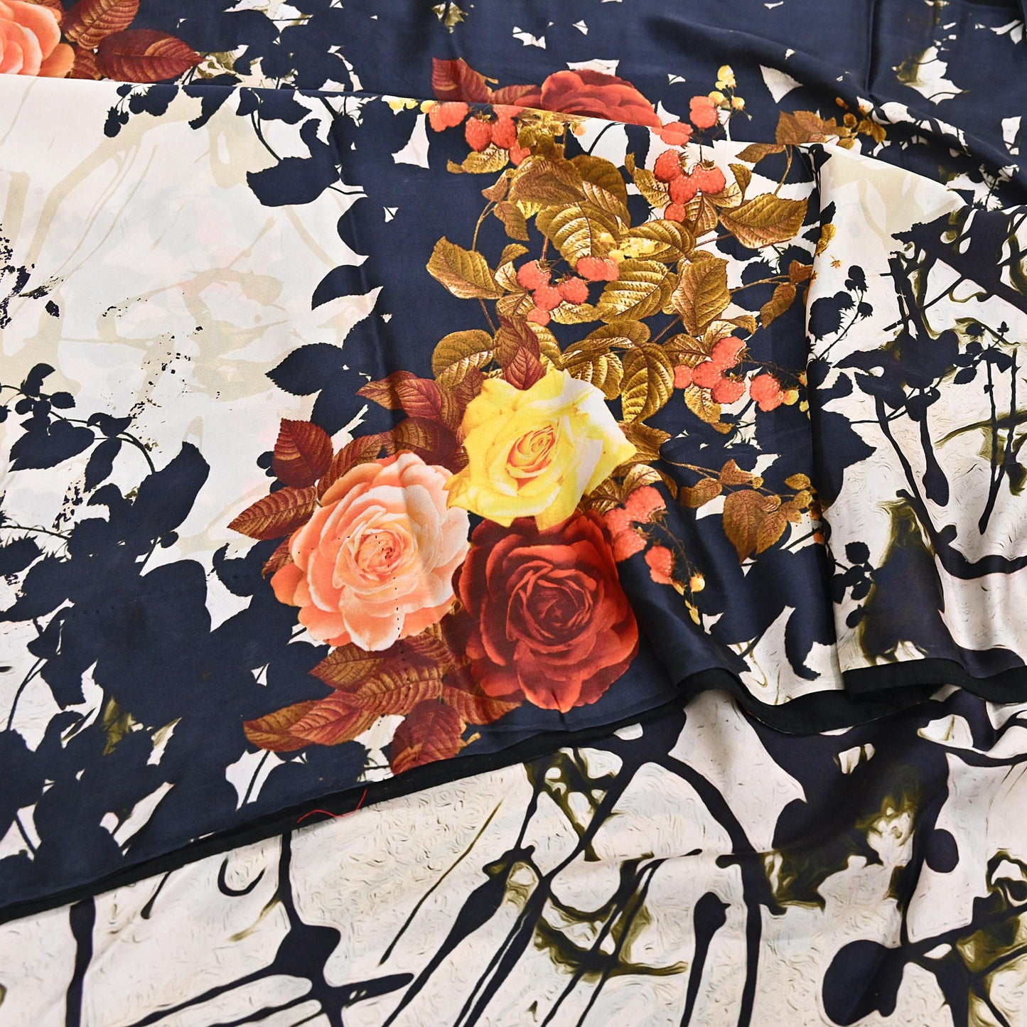 Indian Vintage Sari Black & Ivory Digital Printed 100% Pure Satin Silk Sarees 5yd Sewing Craft Fabric Dress Making Wrap Upcycle Quilting
