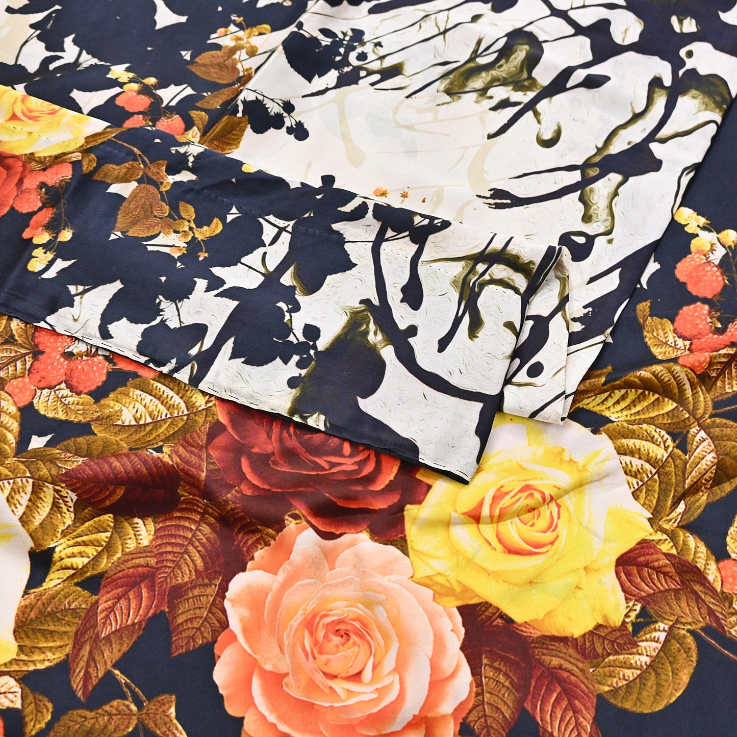 Indian Vintage Sari Black & Ivory Digital Printed 100% Pure Satin Silk Sarees 5yd Sewing Craft Fabric Dress Making Wrap Upcycle Quilting