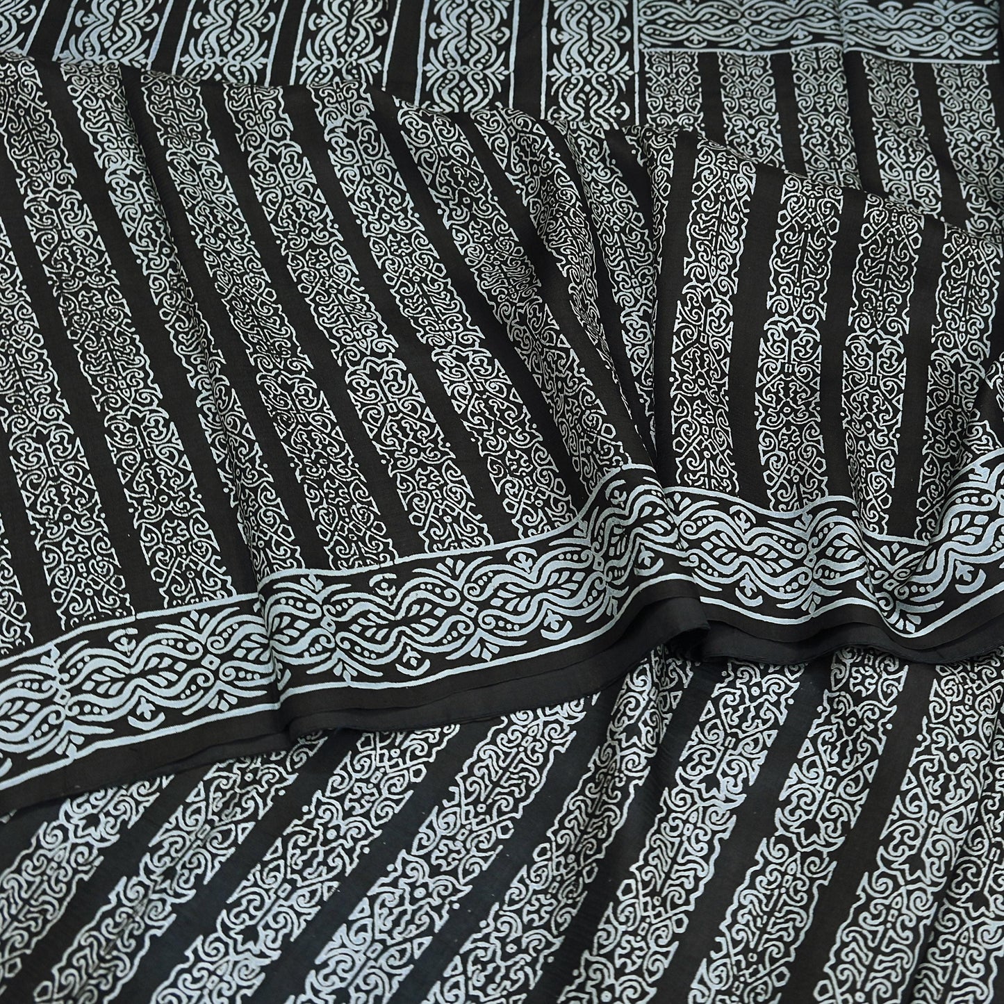 Indian Vintage Black Pure Silk Saree Printed Floral & Striped Design 5Yards Soft Craft Fabric for Dressmaking, Quilting,  Upcycling