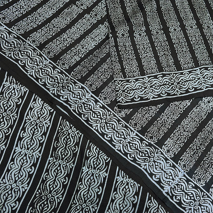Indian Vintage Black Pure Silk Saree Printed Floral & Striped Design 5Yards Soft Craft Fabric for Dressmaking, Quilting,  Upcycling