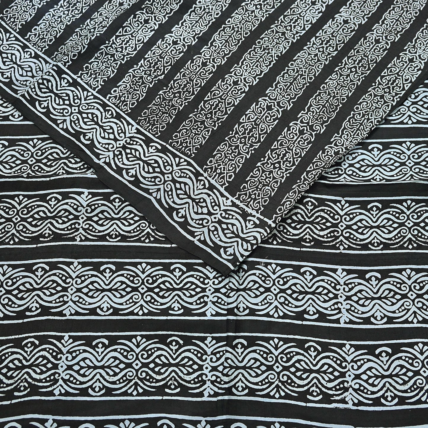 Indian Vintage Black Pure Silk Saree Printed Floral & Striped Design 5Yards Soft Craft Fabric for Dressmaking, Quilting,  Upcycling